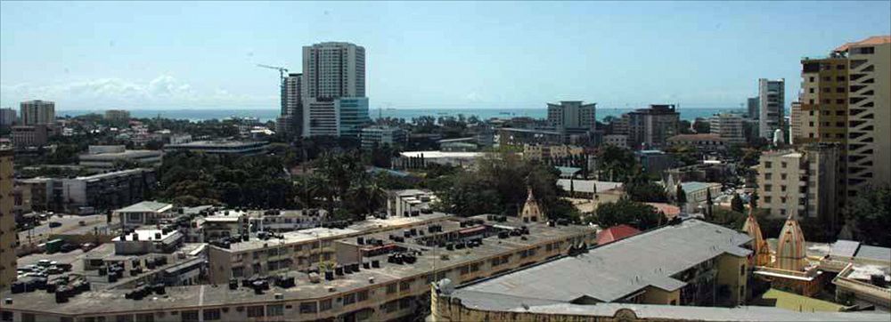 Hotel Sapphire Dar es Salaam Esterno foto