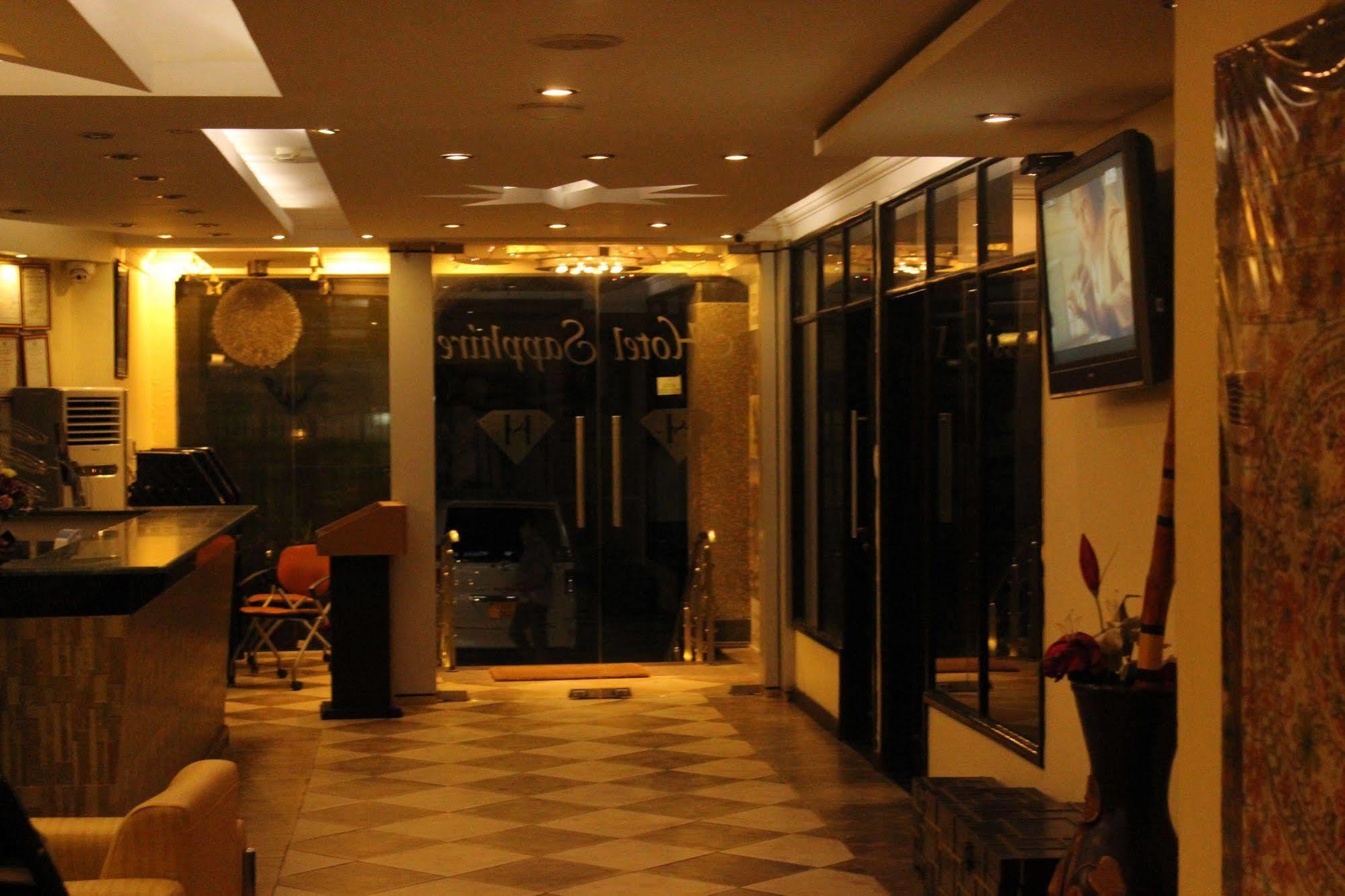 Hotel Sapphire Dar es Salaam Esterno foto